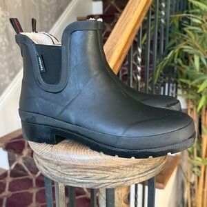 TRETORN ladies winter rain boot size 9 very good condition